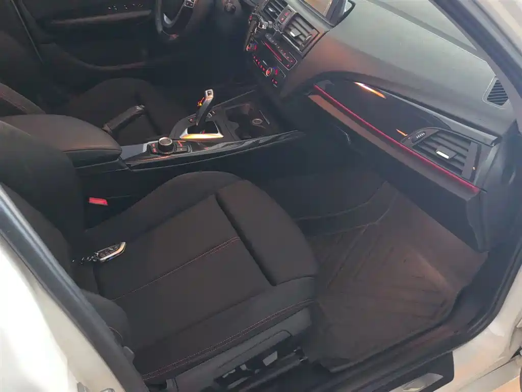 BMW 1 Series 2014 — фото 15