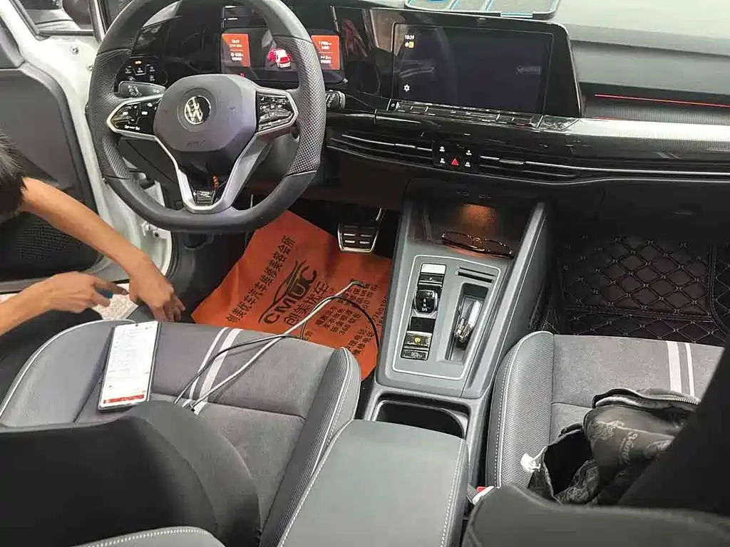Volkswagen Golf 2023