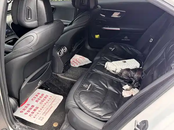 Mercedes-Benz C-Class 2025
