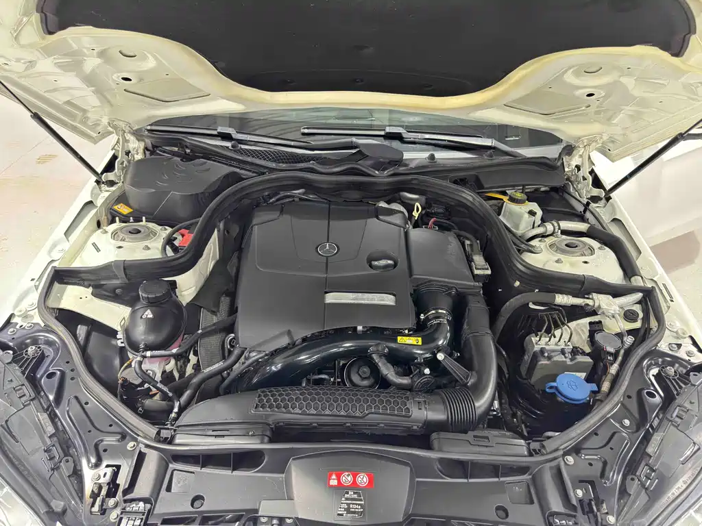 Mercedes-Benz E-Class 2015 — фото 24