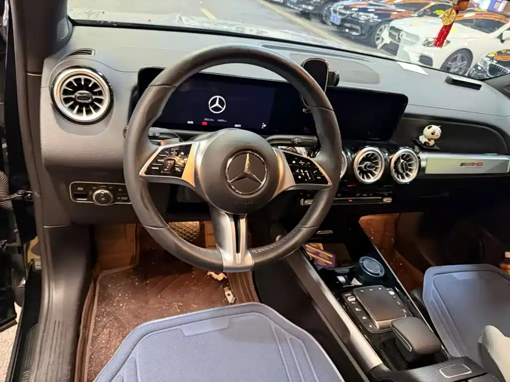 Mercedes-Benz GLB 2024 — фото 10