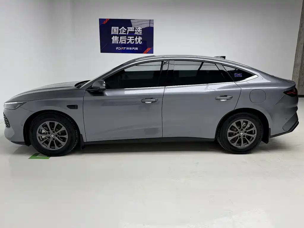 BYD Qin L 2025 — фото 9