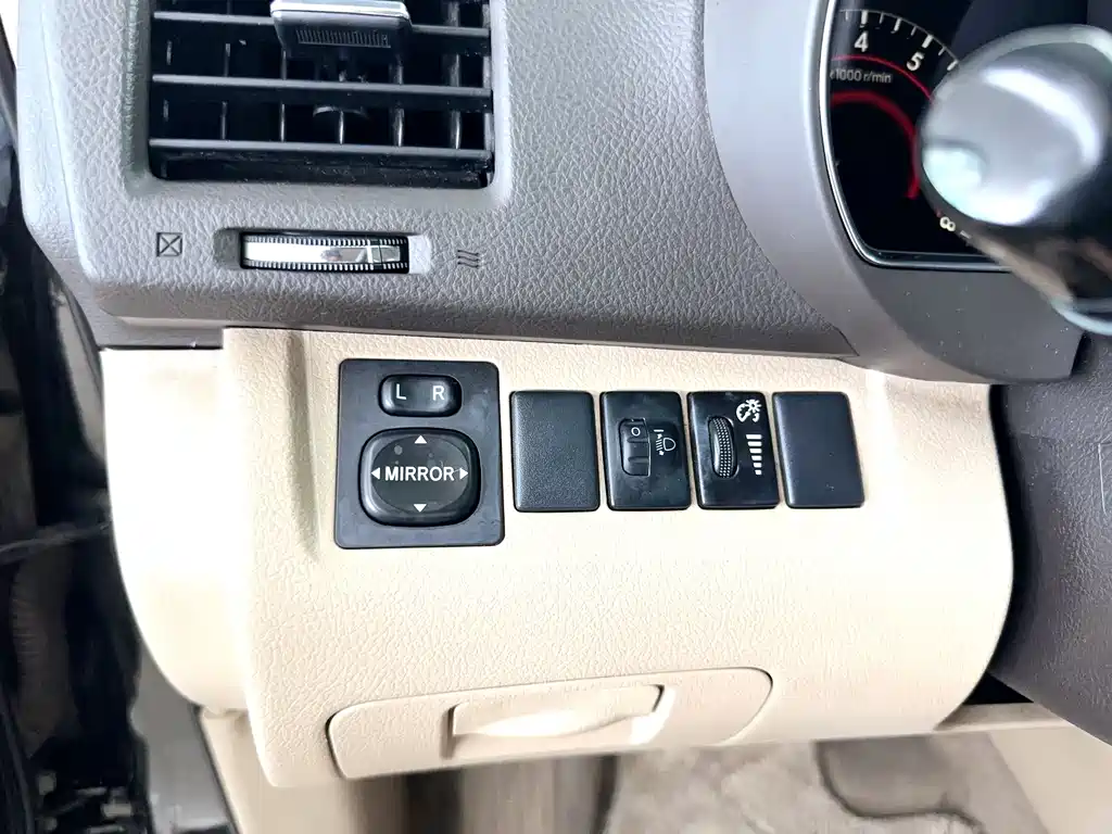 Toyota Highlander 2011 — фото 12
