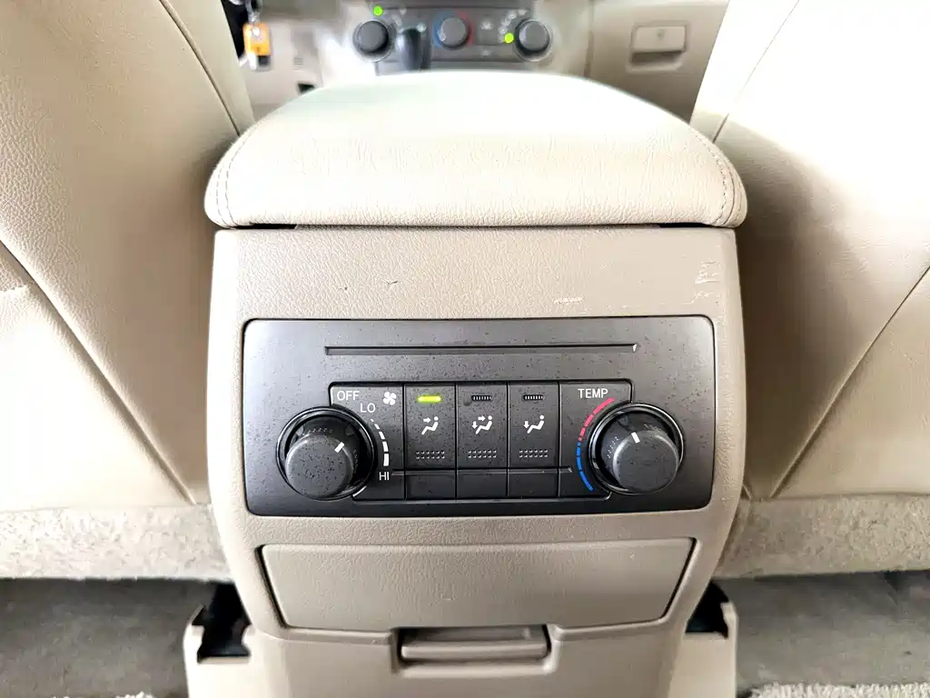 Toyota Highlander 2011 — фото 20