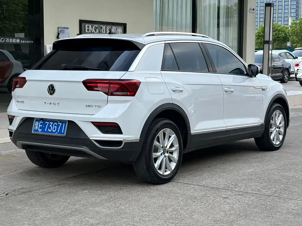 Volkswagen T-Roc 2023