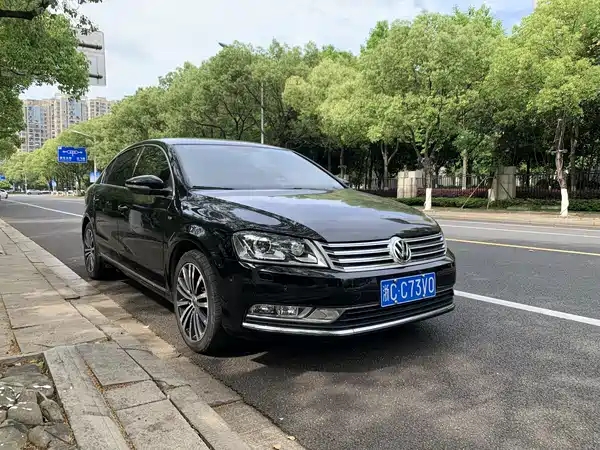 Volkswagen Magotan 2012