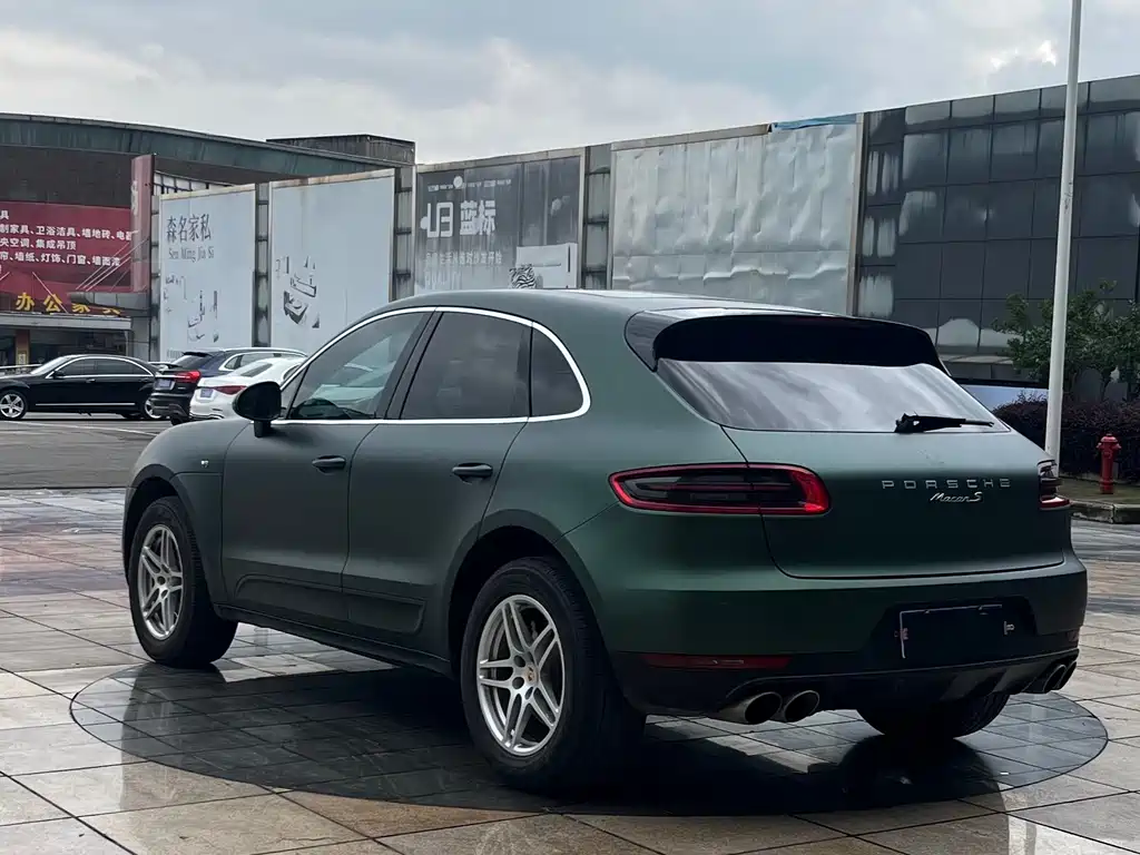 Porsche Macan 2015 — фото 18