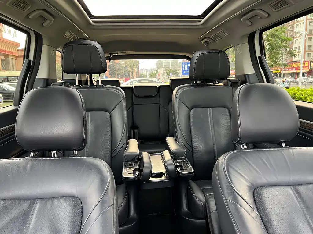 GAC Motor Trumpchi M8 2023 — фото 18