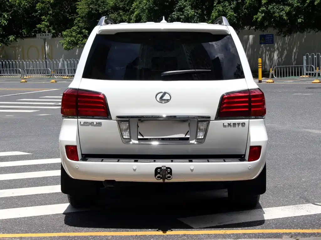 Lexus LX 2012 — фото 5