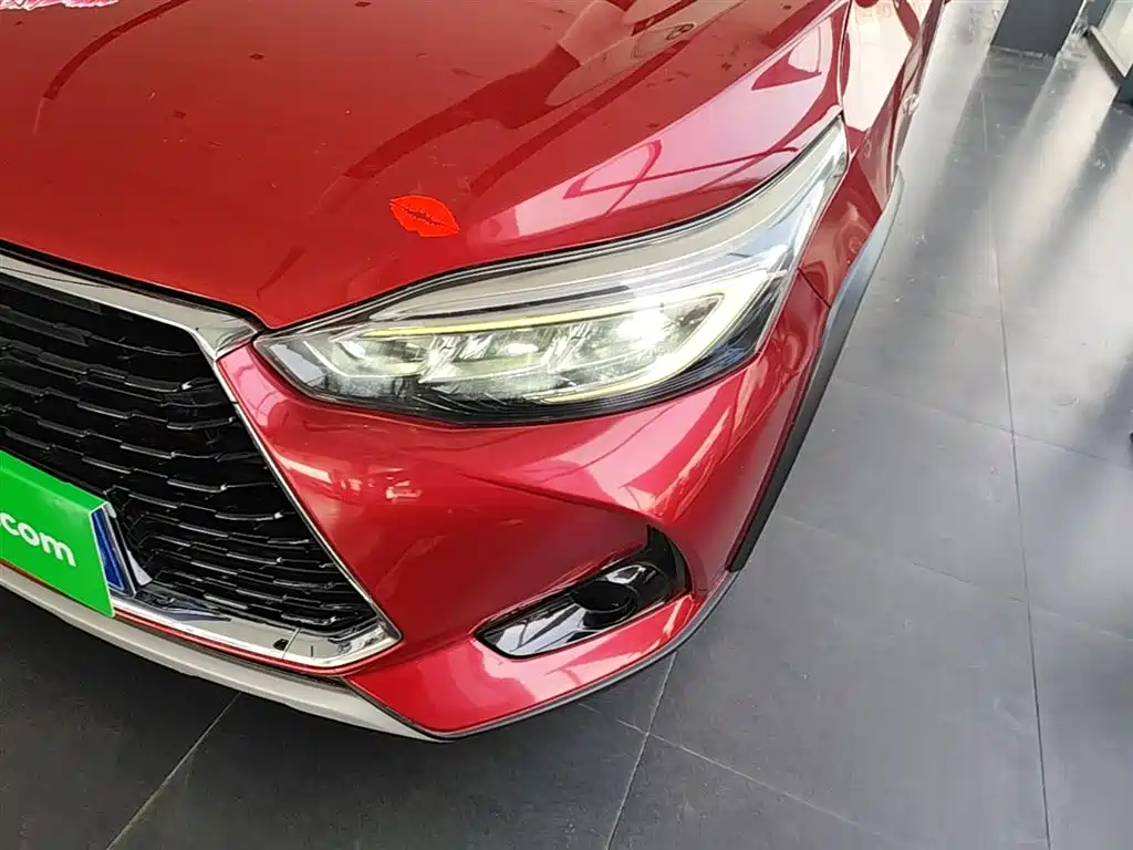 Toyota Yaris L 2023 — фото 24