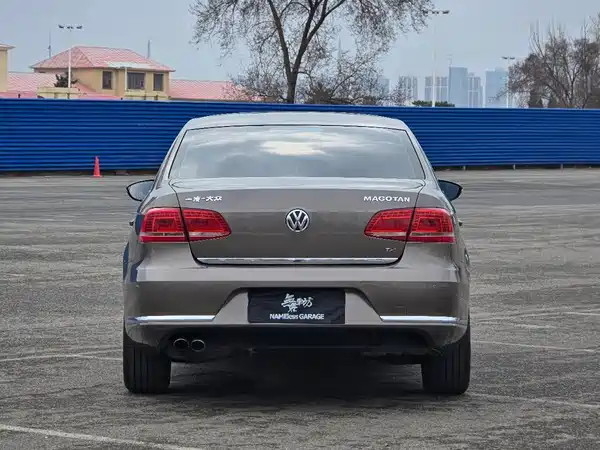 Volkswagen Magotan 2015