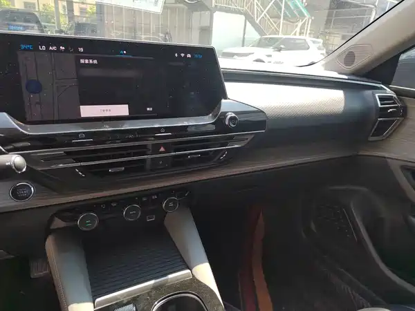 Citroën Versailles C5 X 2022