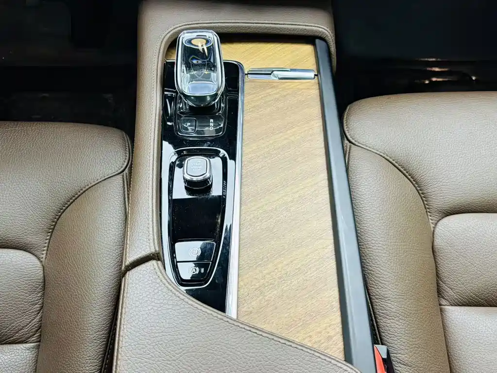 Volvo S90 2021 — фото 10