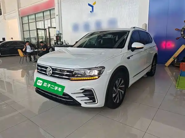 Volkswagen Tiguan L Plug-In Hybrid 2020