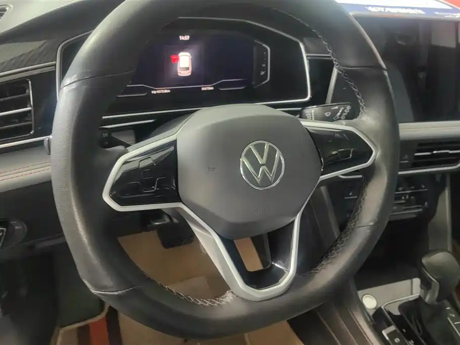 Volkswagen Tiguan L PHEV 2021 — фото 15