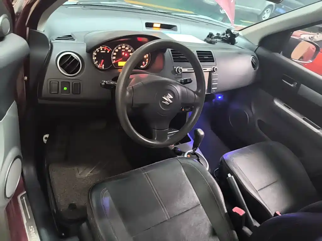 Suzuki Swift 2016 — фото 10
