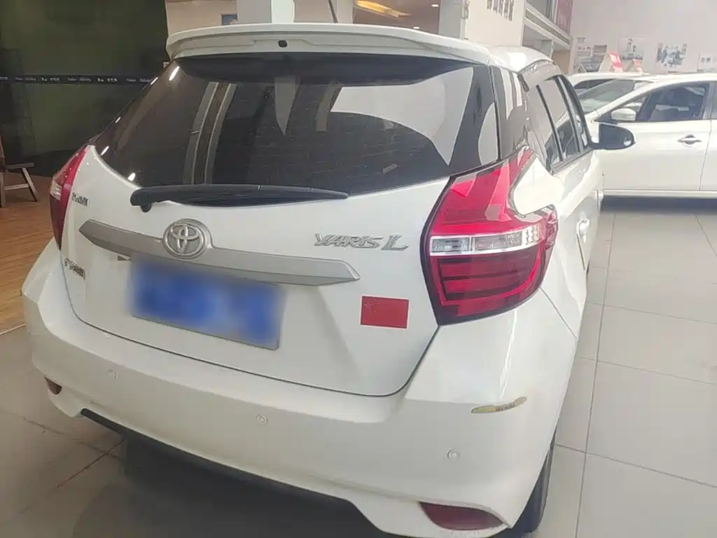 Toyota Yaris L 2019