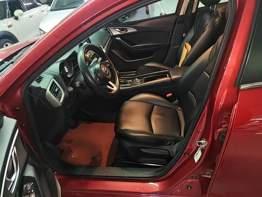 Mazda 3 Angkesela 2019 — фото 15