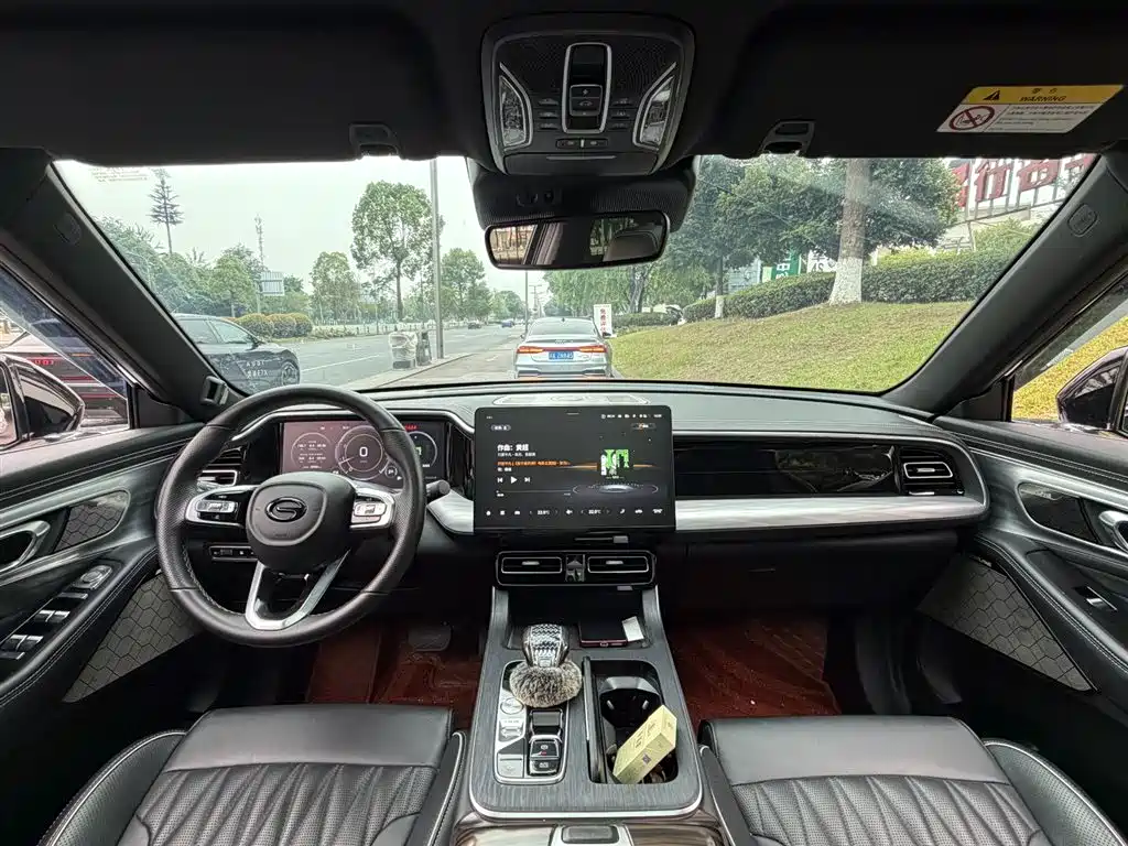 GAC Motor Trumpchi GS8 2023 — фото 11