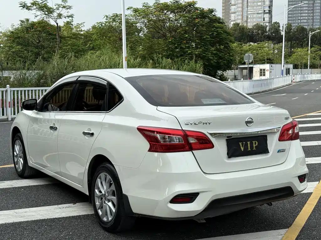 Nissan Sylphy 2017 — фото 10