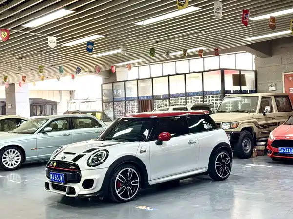 MINI JCW 2016