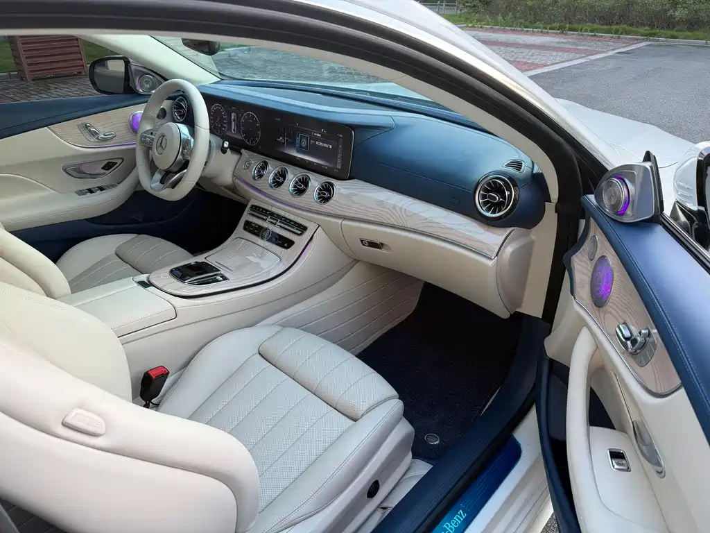 Mercedes-Benz E-Class 2021 — фото 13