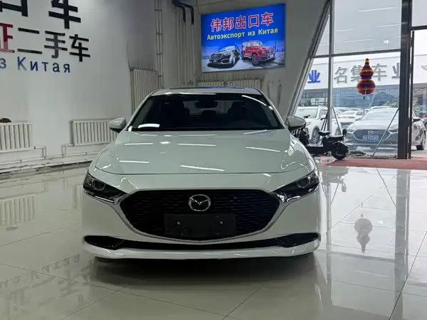Mazda 3 Axela 2022