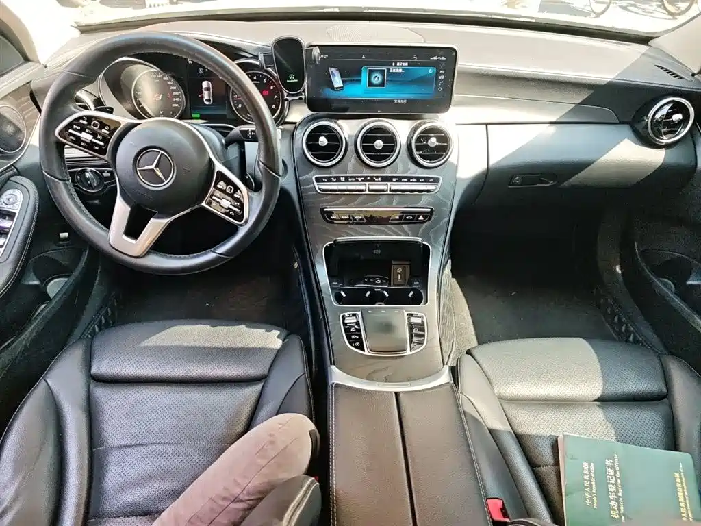 Mercedes-Benz C-Class 2018 — фото 13