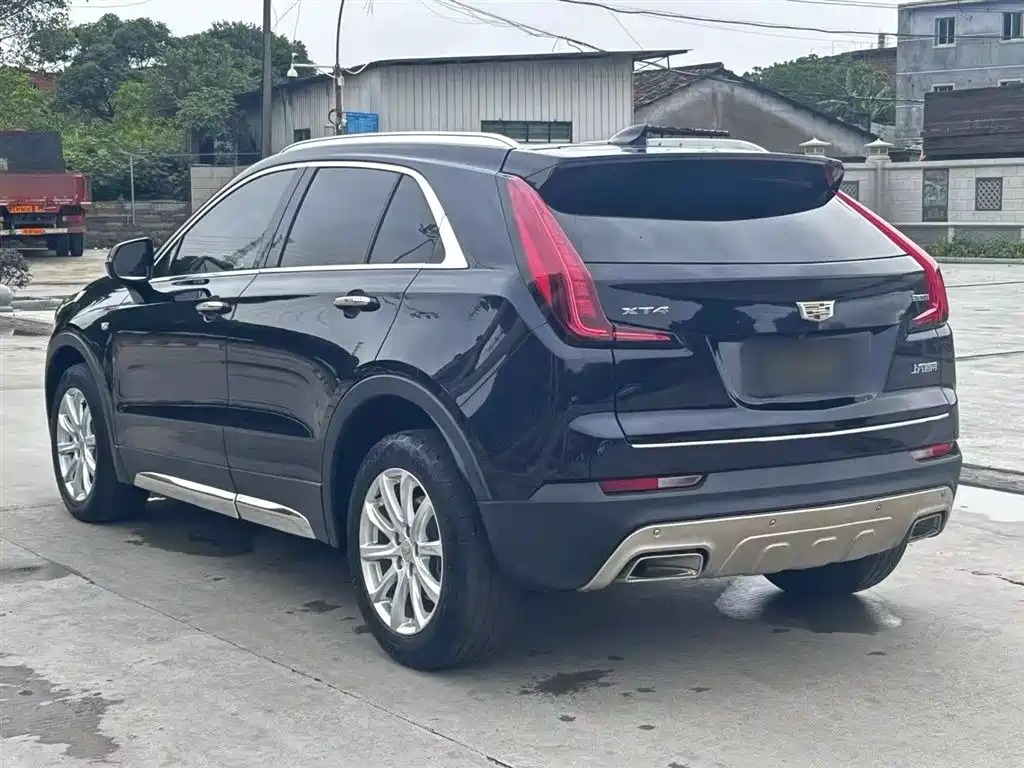 Cadillac XT4 2022 — фото 14