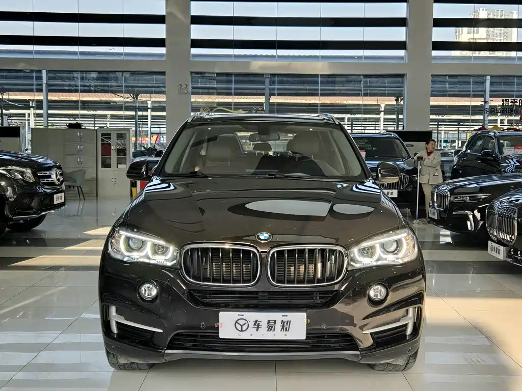 BMW X5 2019 — фото 2