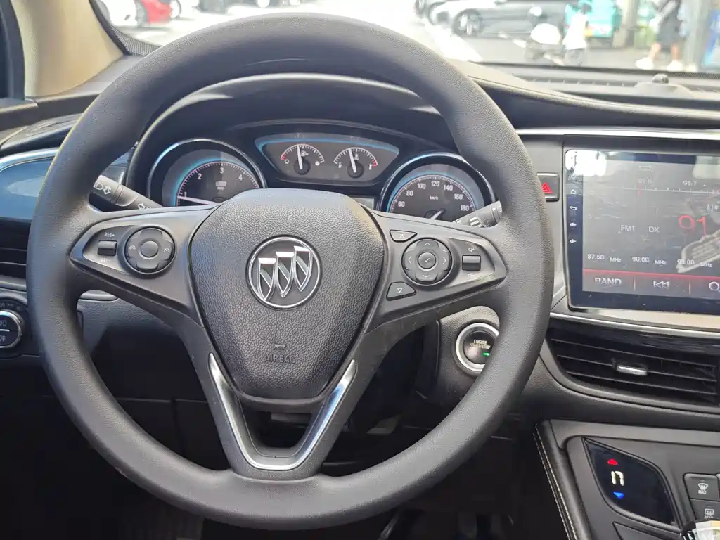 Buick Envision Plus 2017 — фото 15