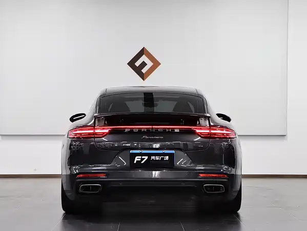 Porsche Panamera 2019