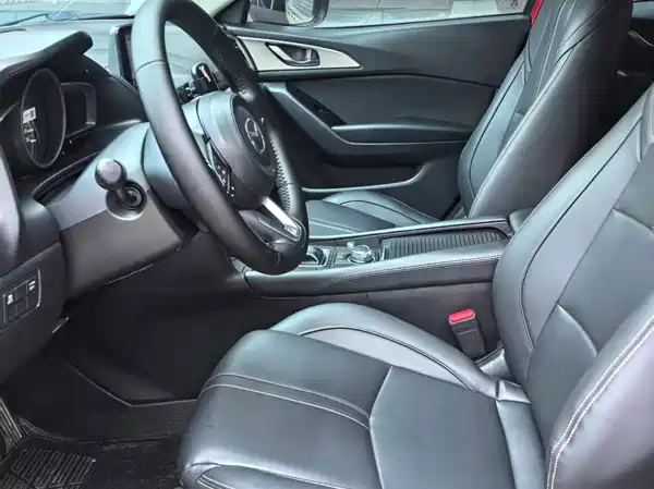 Mazda 3 Axela 2019