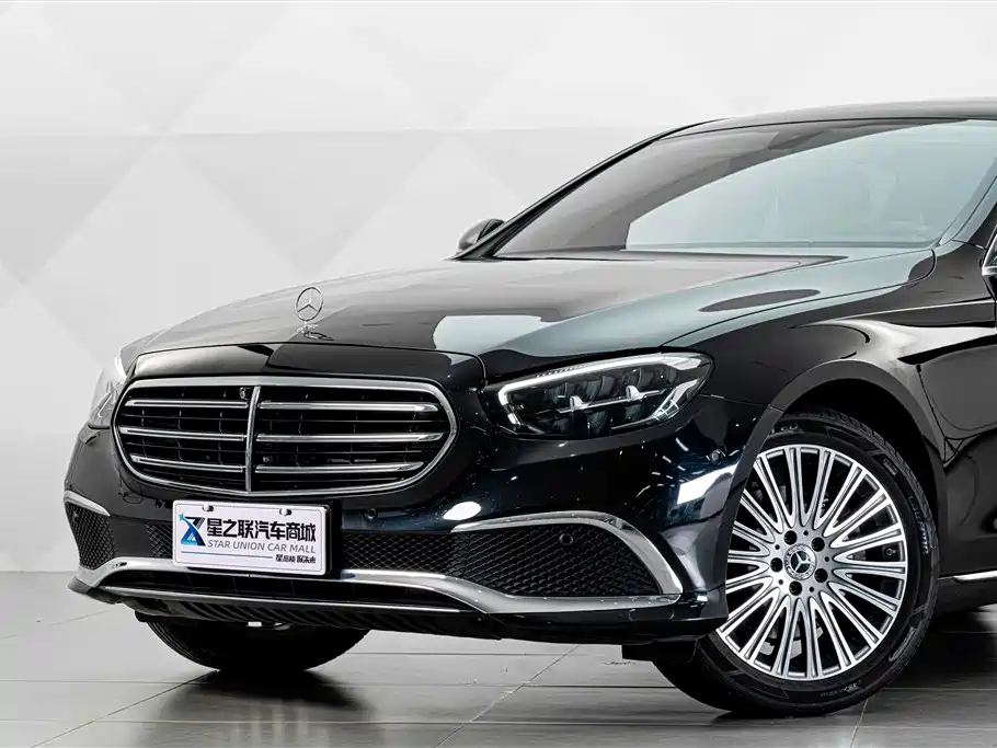 Mercedes-Benz E-Class 2022