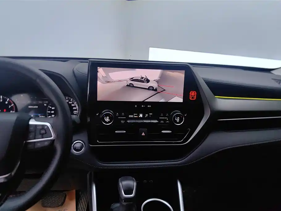 Toyota Highlander 2024 — фото 13