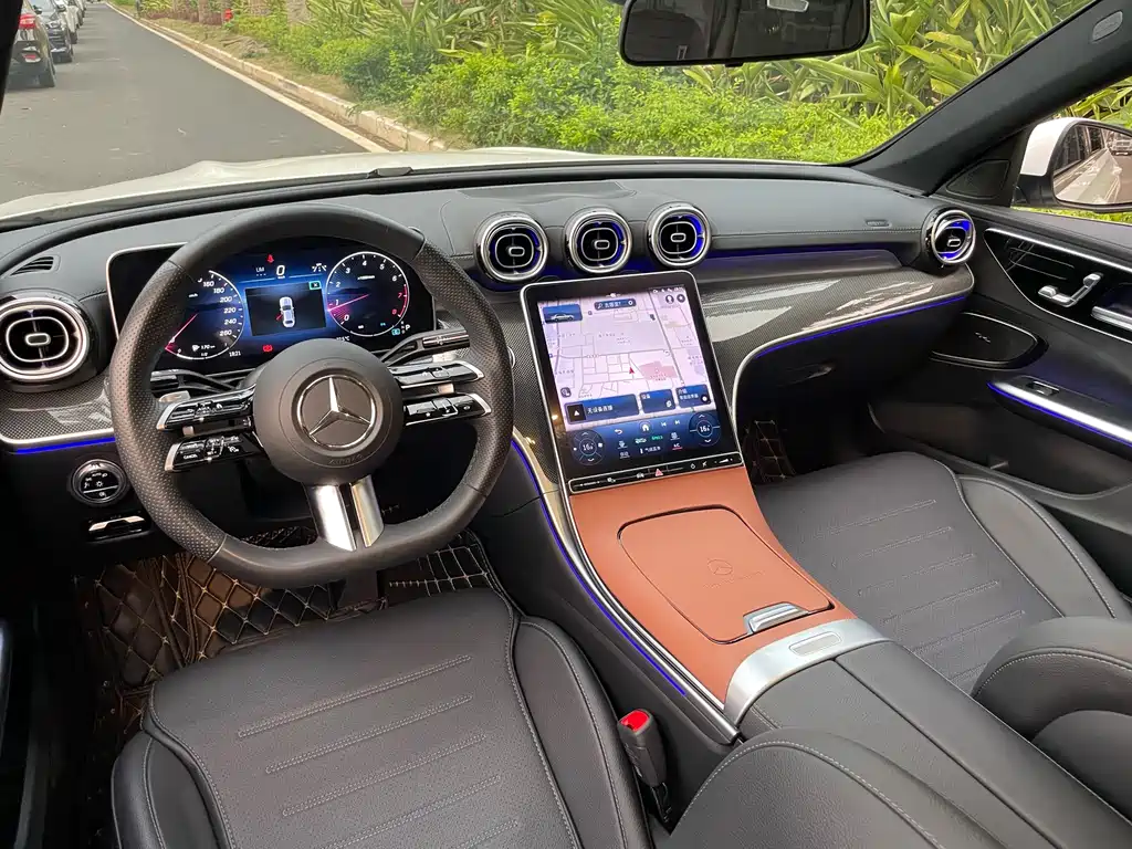 Mercedes-Benz C-Class 2023 — фото 11