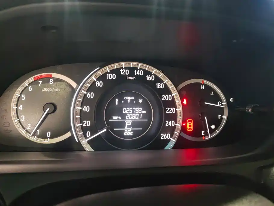 Honda Accord 2017 — фото 14