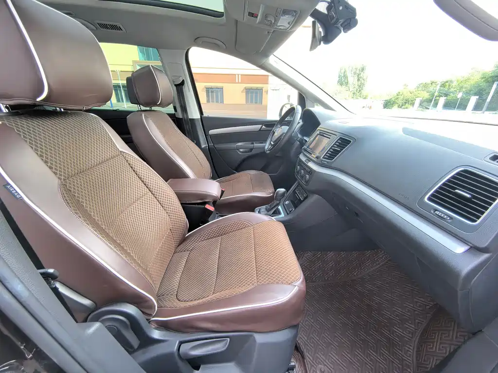 Volkswagen Sharan 2018 — фото 12