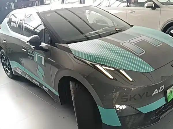 Lynk & Co Z20 2024