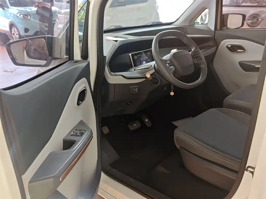 Wuling Nano EV 2022 — фото 16