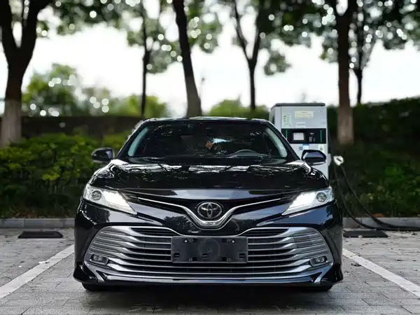 Toyota Camry 2019