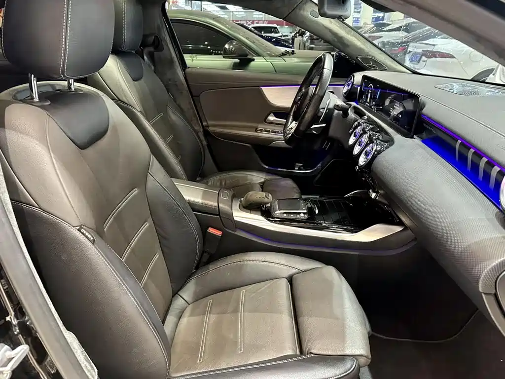Mercedes-Benz A-Class AMG 2023 — фото 10