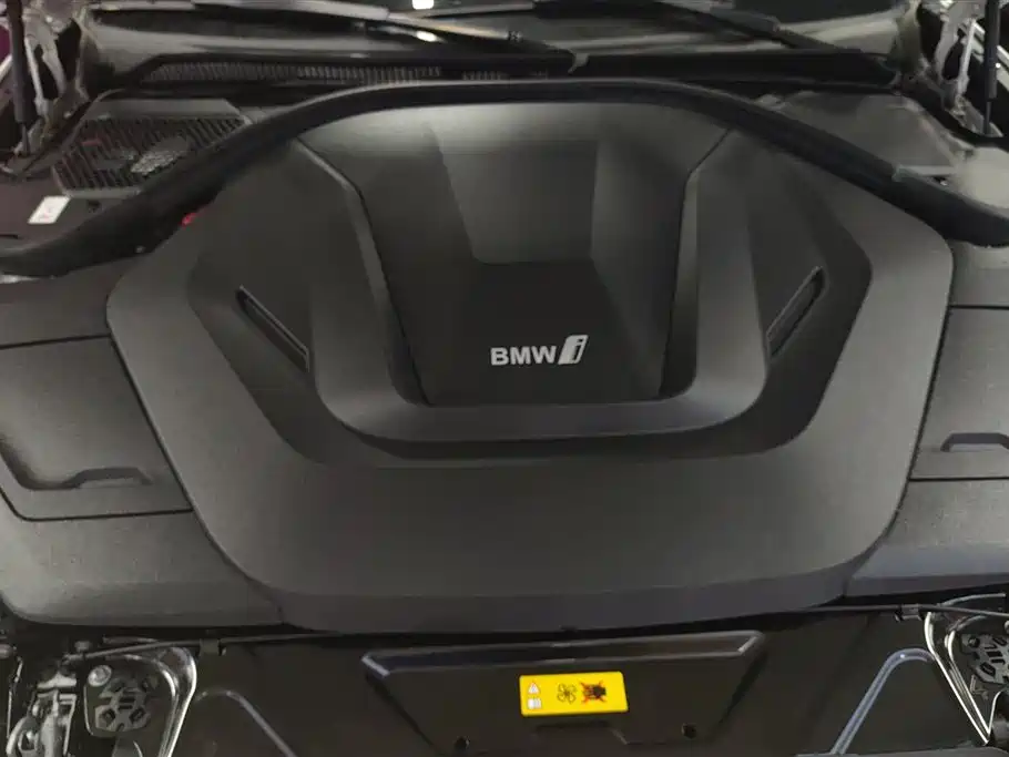 BMW i3 2024 — фото 10