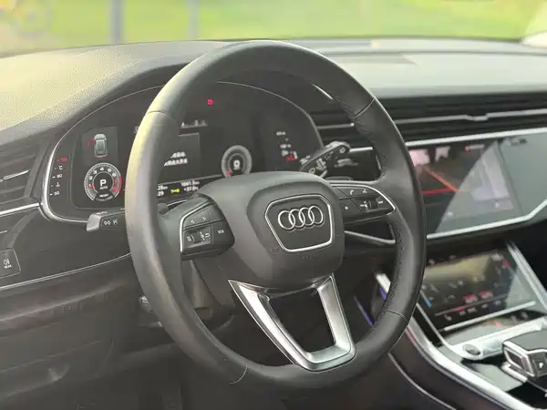 Audi Q8 2021