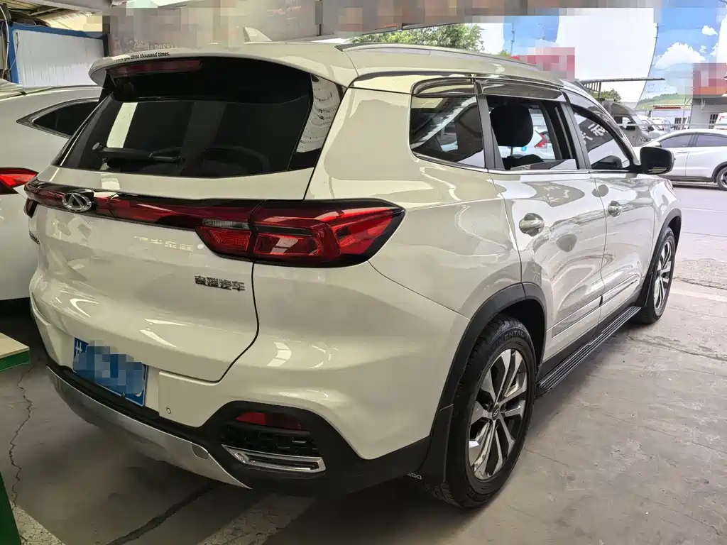 Chery Tiggo 8 2018 — фото 5
