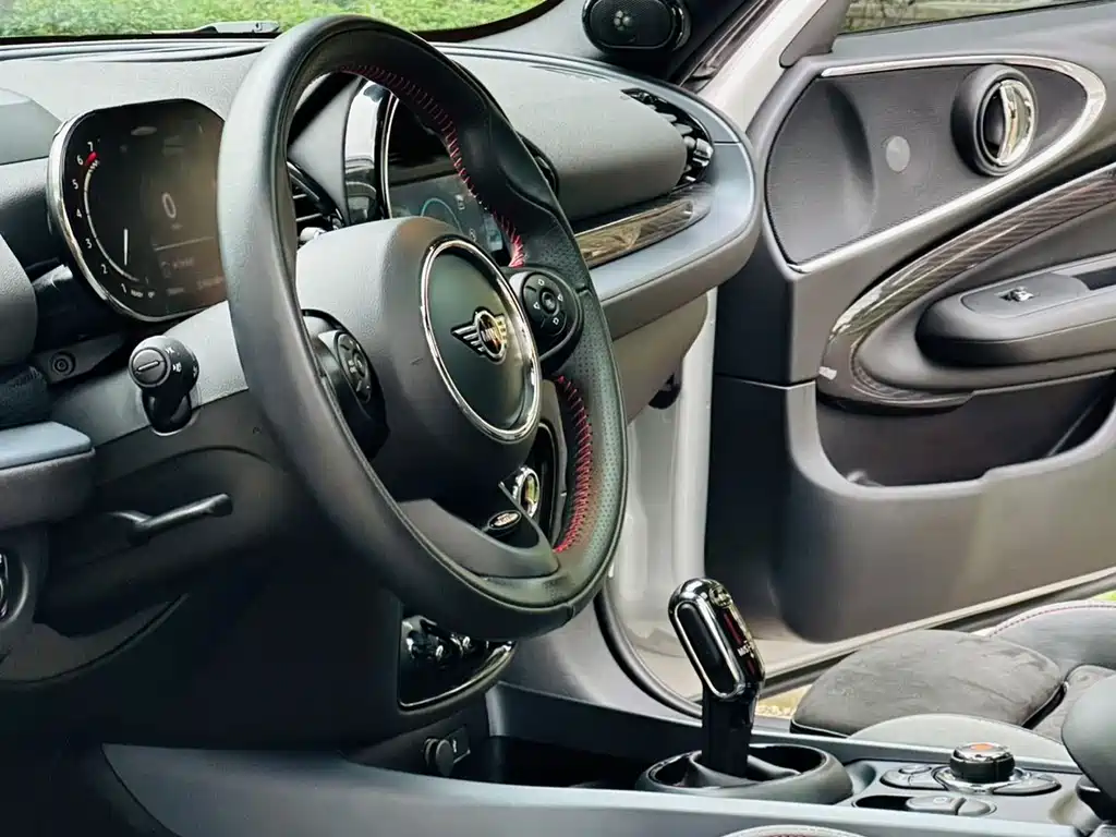 MINI JCW Clubman 2021 — фото 10