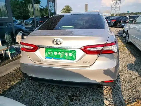 Toyota Camry 2019