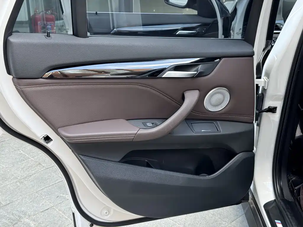 BMW X1 2022 — фото 15