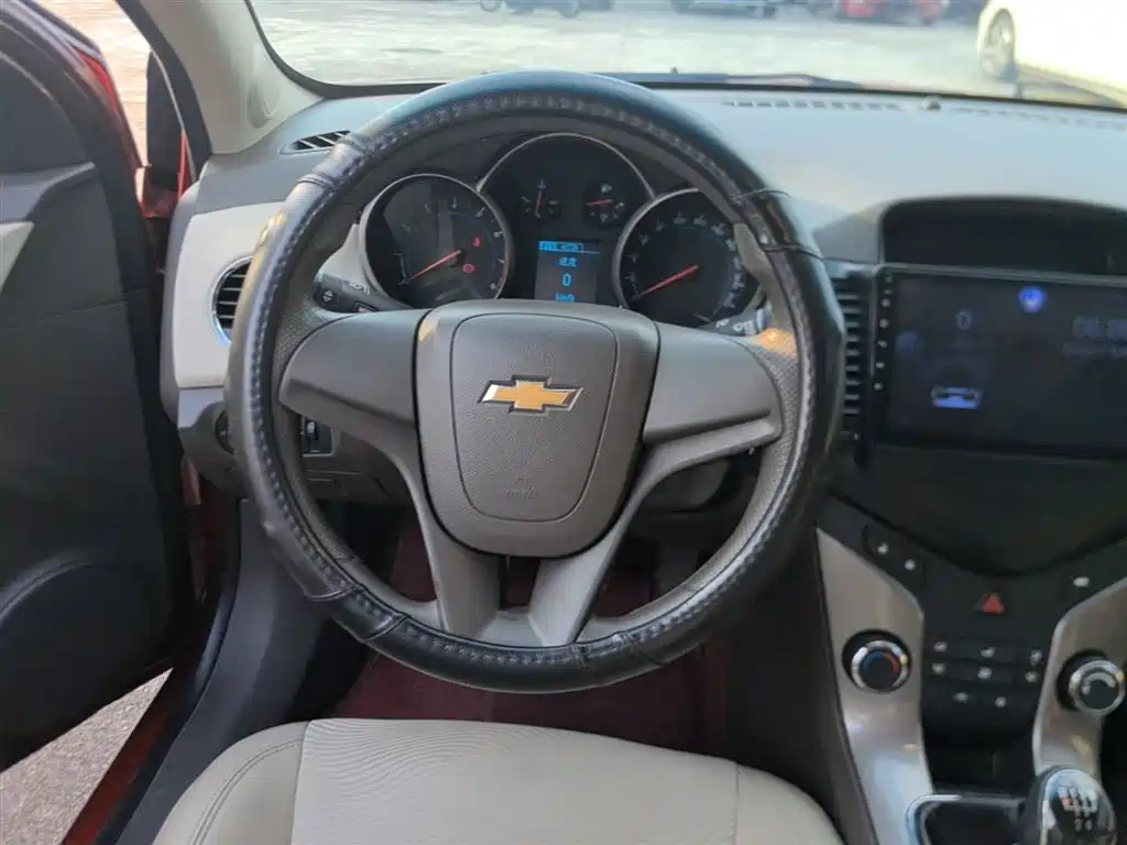 Chevrolet Cruze 2016 — фото 11