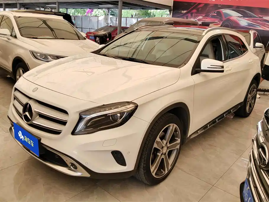 Mercedes-Benz GLA 2015 — фото 1